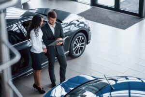 Read more about the article Top 10 Tips for Dealing with Car Dealers